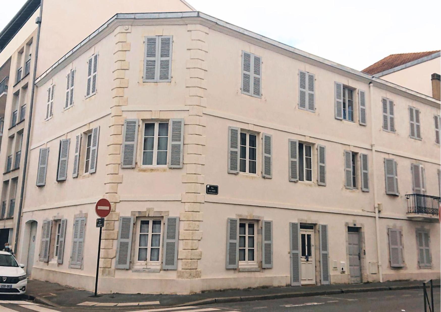 Le Petit Nid Douillet De Jeje Apartment Байон Екстериор снимка